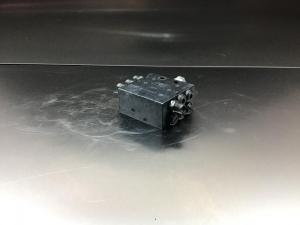 Liebherr Verteilerblock